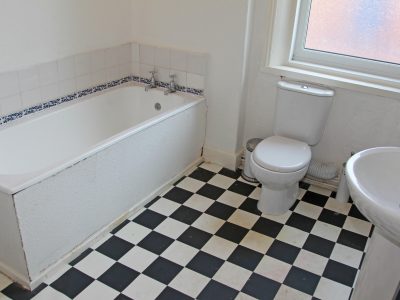 264 Croydon Bathroom