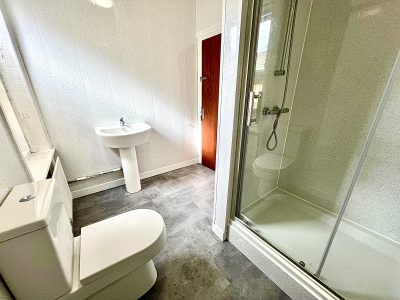 105 Sid Bathroom
