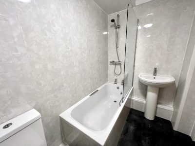47 Gbro Bathroom